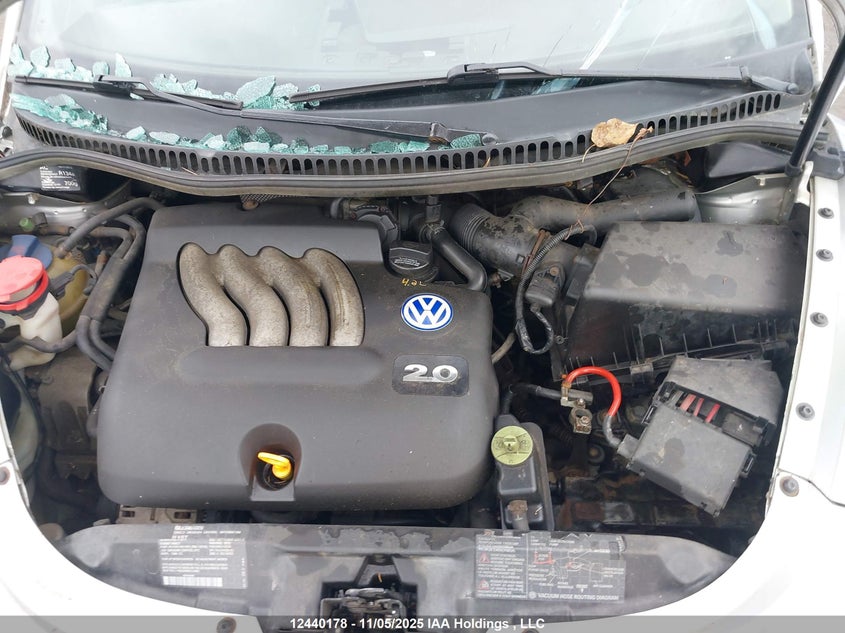 2000 Volkswagen Beetle VIN: 3VWCA21C8YM414230 Lot: 12440178