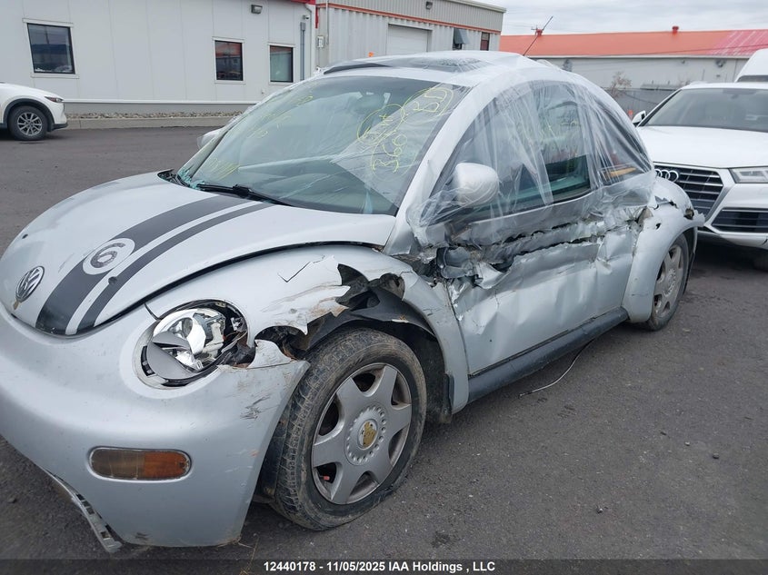 2000 Volkswagen Beetle VIN: 3VWCA21C8YM414230 Lot: 12440178