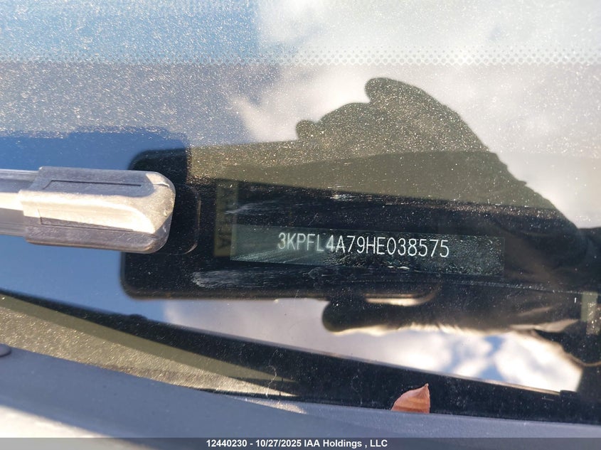 3KPFL4A79HE038575 2017 KIA FORTE photo no. 19