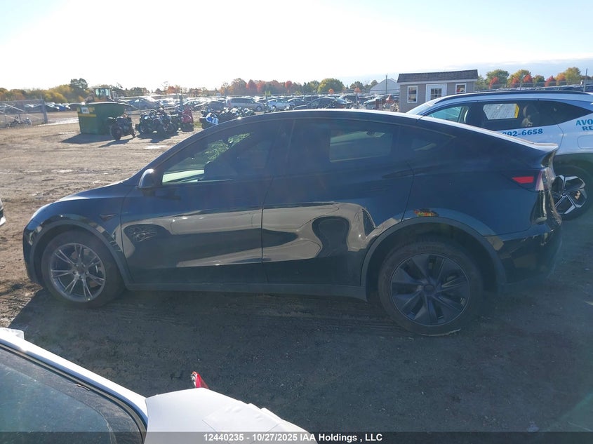 LRWYGDFDXRC672978 2024 TESLA MODEL Y photo no. 14