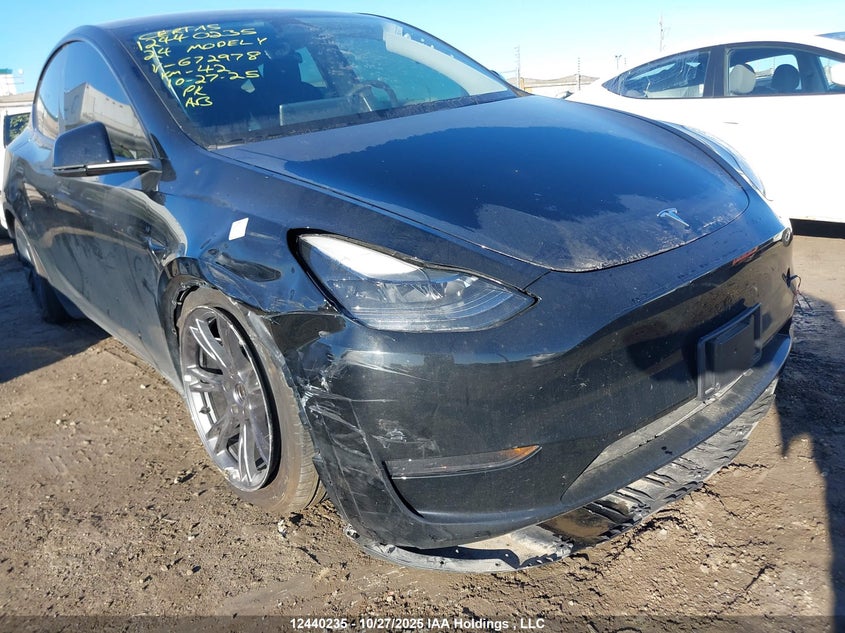 LRWYGDFDXRC672978 2024 TESLA MODEL Y photo no. 6