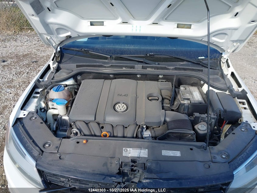 3VWLX7AJ3CM402991 2012 VOLKSWAGEN JETTA photo no. 10