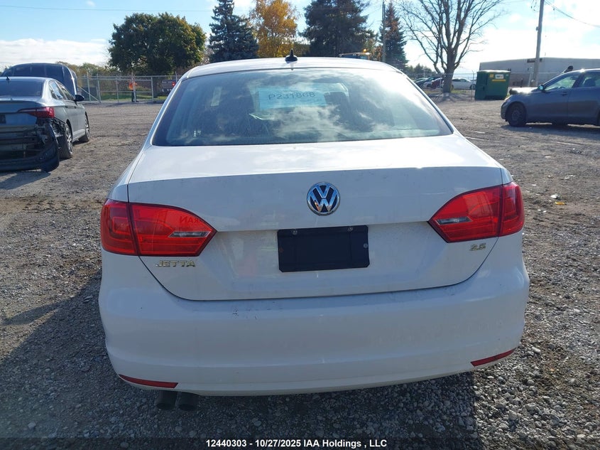 3VWLX7AJ3CM402991 2012 VOLKSWAGEN JETTA photo no. 15