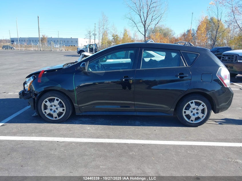 2010 Pontiac Vibe VIN: 5Y2SM6E05AZ400061 Lot: 12440339