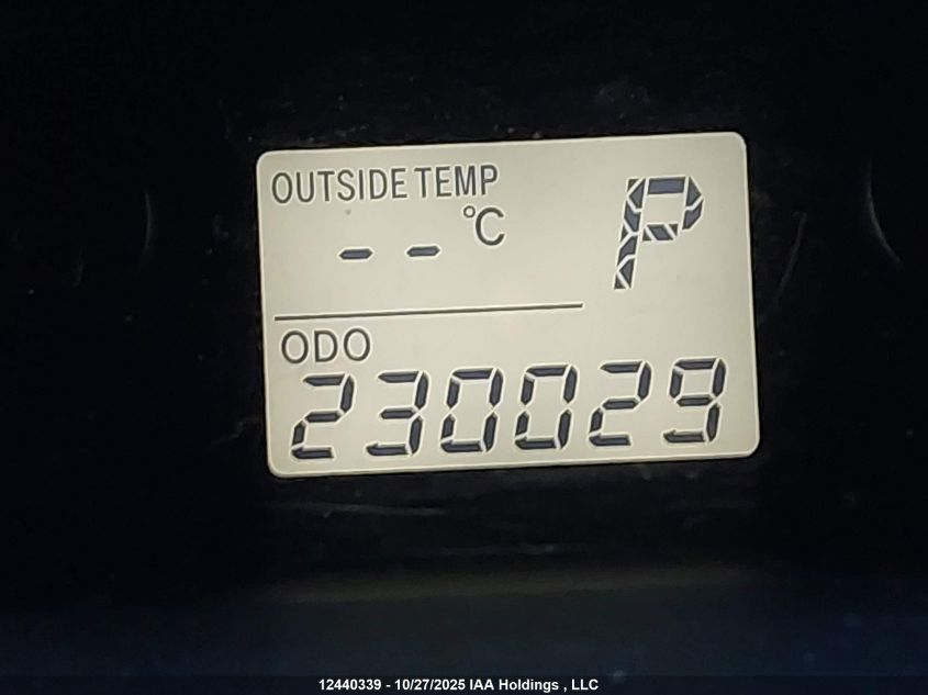 2010 Pontiac Vibe VIN: 5Y2SM6E05AZ400061 Lot: 12440339