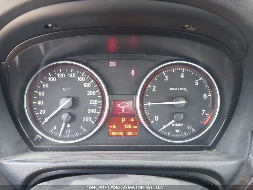 WBAPK7C50BF085170 2011 BMW 3ER photo no. 7