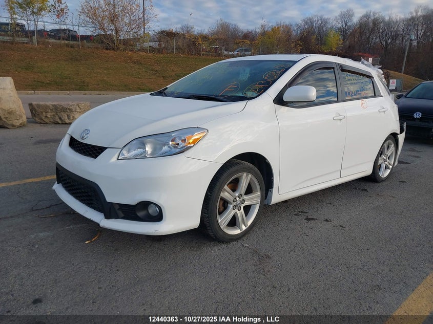 2T1KU4EE9CC778011 2012 TOYOTA MATRIX photo no. 2