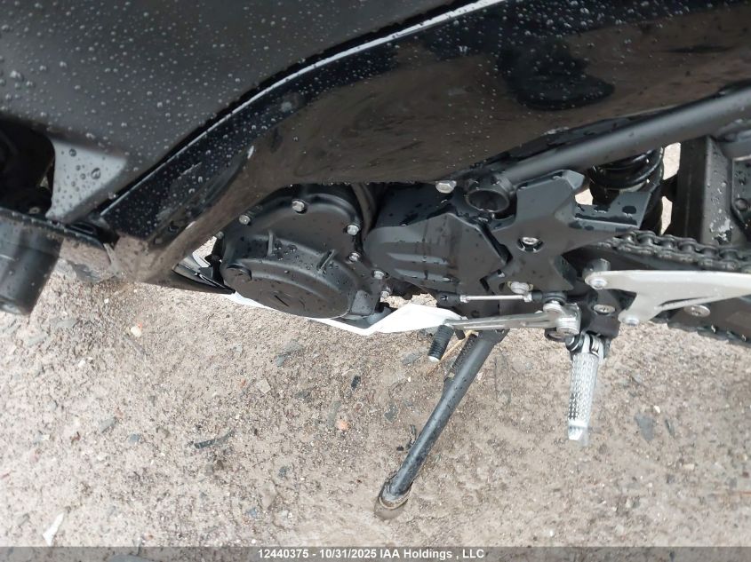 2021 Kawasaki Ex400 VIN: JKAEXKG10MDAA7369 Lot: 12440375