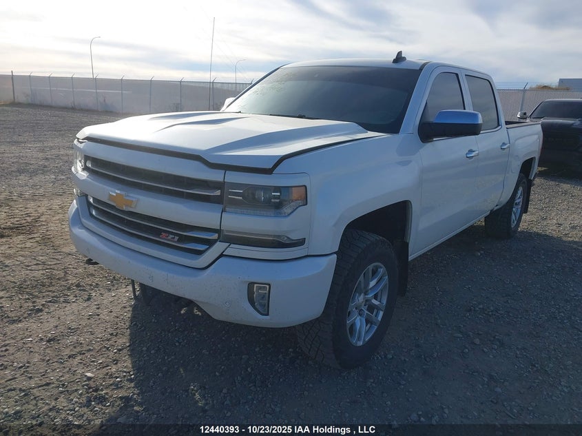 3GCUKSEJ7HG507347 2017 CHEVROLET SILVERADO photo no. 2