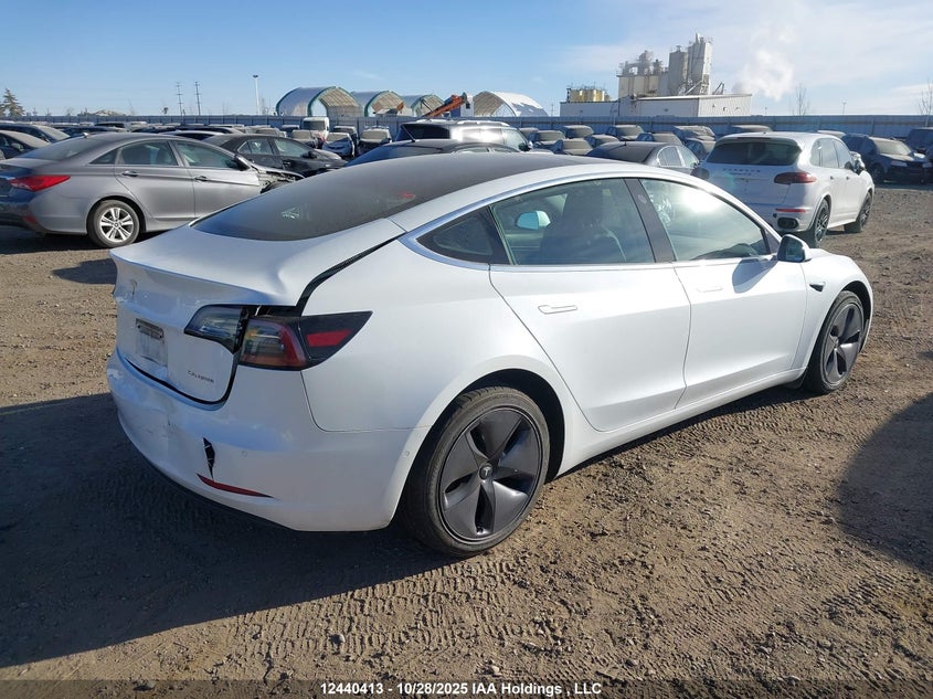 5YJ3E1EB8KF251030 2019 TESLA MODEL 3 photo no. 4