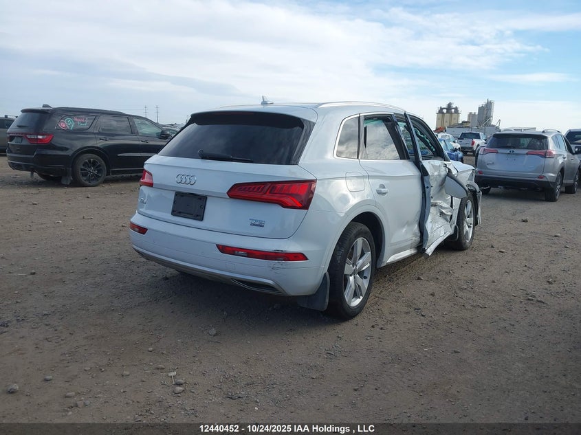 WA1CNAFY1J2212729 2018 AUDI Q5 photo no. 4