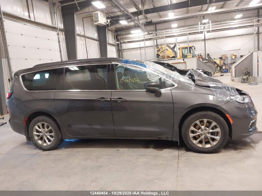 2022 Chrysler Pacifica Touring L VIN: 2C4RC3BG9NR107670 Lot: 12440454