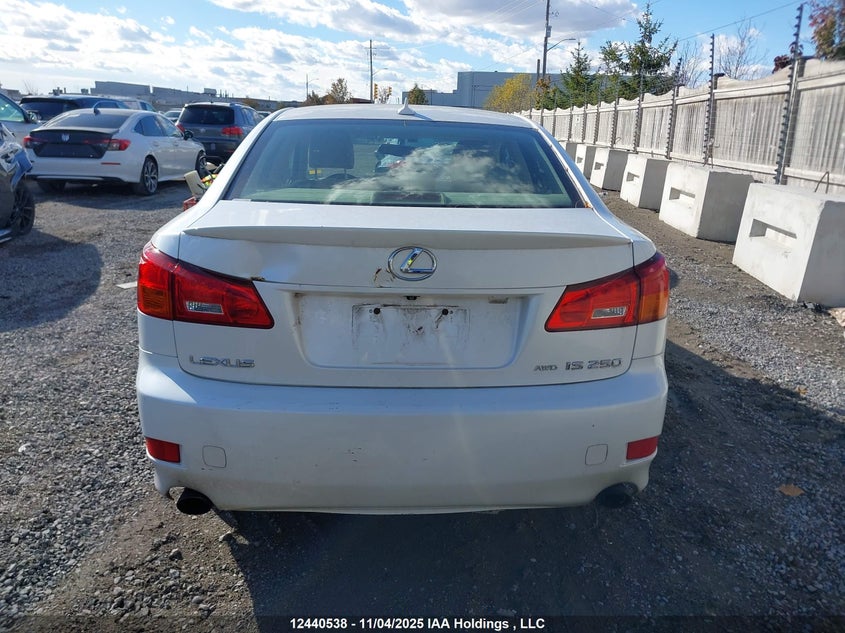 JTHCK262572014033 2007 LEXUS IS photo no. 16