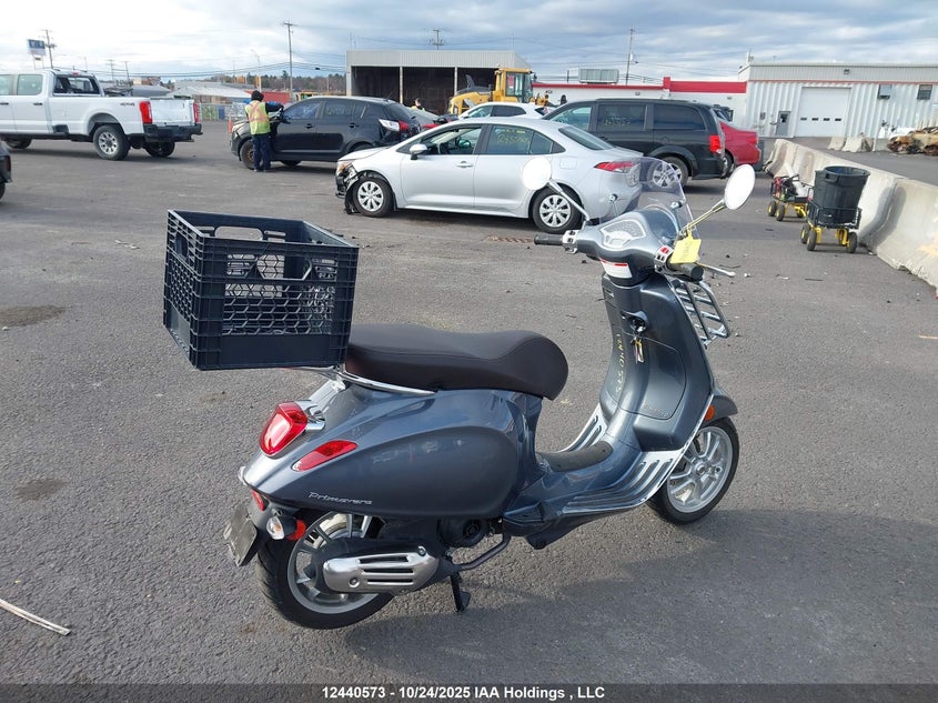 ZAPCA06B5P5106488 2023 VESPA  photo no. 4