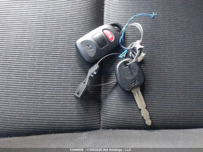 KMHD84LF7HU420677 2017 HYUNDAI ELANTRA photo no. 11