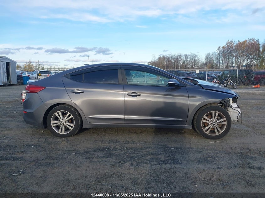 KMHD84LF7HU420677 2017 HYUNDAI ELANTRA photo no. 14