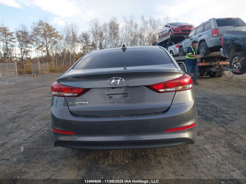 KMHD84LF7HU420677 2017 HYUNDAI ELANTRA photo no. 17
