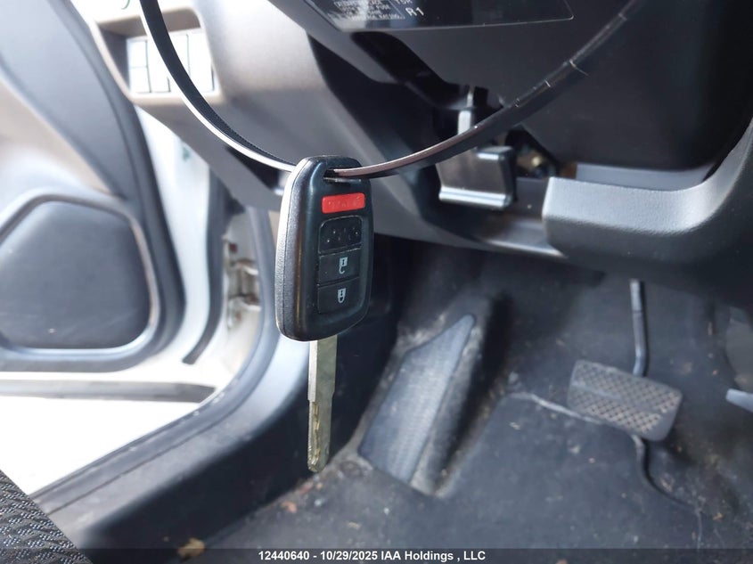3HGGK5H58JM102524 2018 HONDA FIT photo no. 11