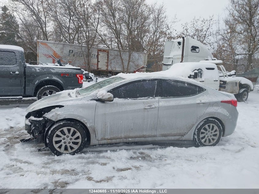 5NPDH4AE4DH164498 2013 HYUNDAI ELANTRA photo no. 15