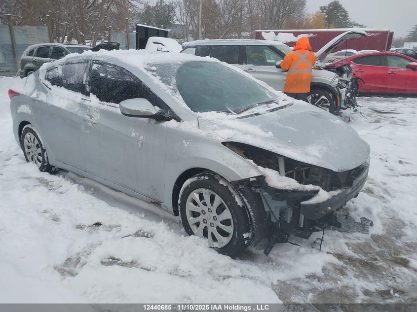 5NPDH4AE4DH164498 2013 HYUNDAI ELANTRA photo no. 10