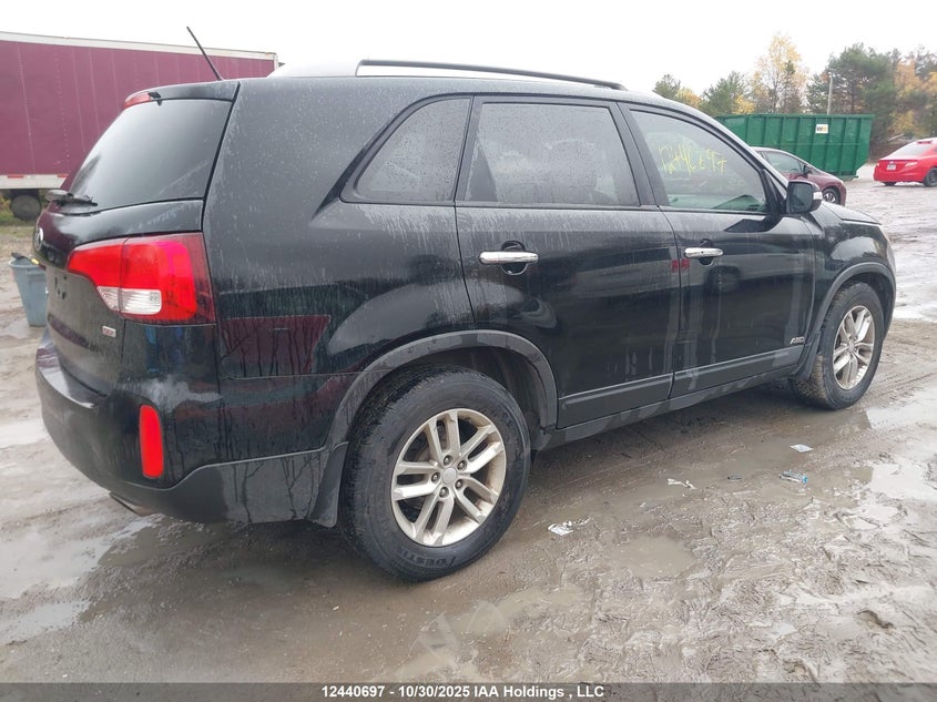 5XYKTDA72FG567705 2015 KIA SORENTO photo no. 4