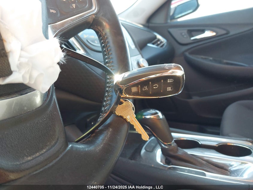 2017 Chevrolet Malibu Lt VIN: 1G1ZE5STXHF262137 Lot: 12440705