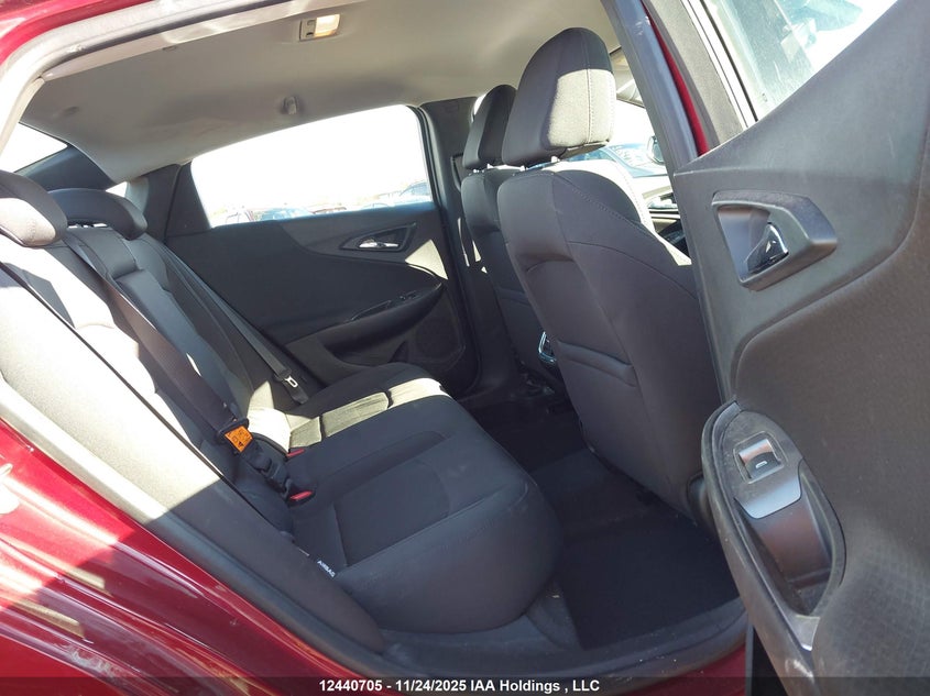 2017 Chevrolet Malibu Lt VIN: 1G1ZE5STXHF262137 Lot: 12440705