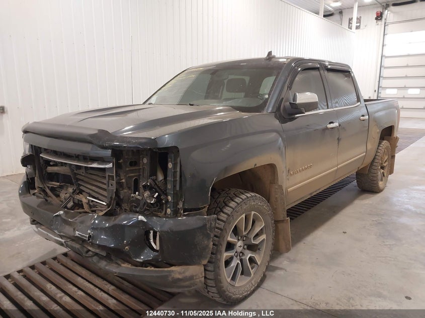 3GCUKSEJ0HG495350 2017 CHEVROLET SILVERADO photo no. 2