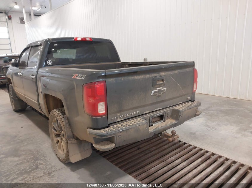 3GCUKSEJ0HG495350 2017 CHEVROLET SILVERADO photo no. 3
