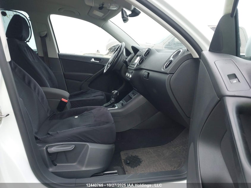 WVGJV7AX2FW590567 2015 VOLKSWAGEN TIGUAN photo no. 5