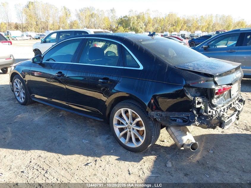 WAUBNAF46JA097482 2018 AUDI A4 photo no. 3