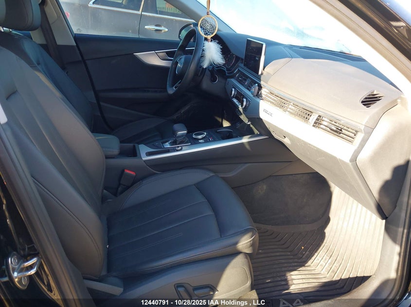WAUBNAF46JA097482 2018 AUDI A4 photo no. 5