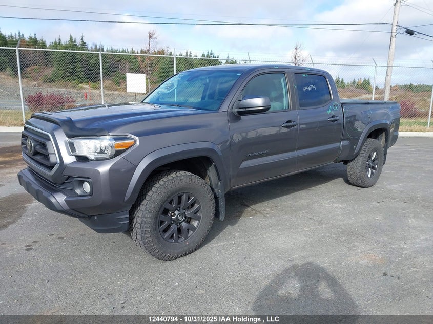 5TFDZ5BN3LX051209 2020 TOYOTA TACOMA photo no. 2
