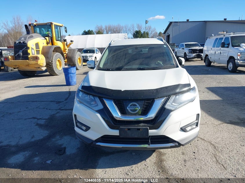 5N1AT2MV4HC851284 2017 NISSAN ROGUE photo no. 13