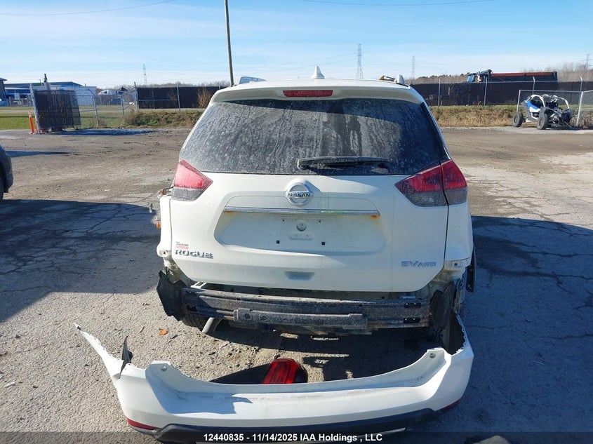 5N1AT2MV4HC851284 2017 NISSAN ROGUE photo no. 17