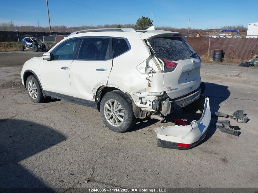 5N1AT2MV4HC851284 2017 NISSAN ROGUE photo no. 3