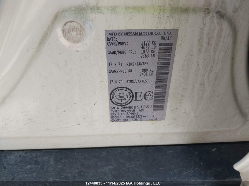 5N1AT2MV4HC851284 2017 NISSAN ROGUE photo no. 9