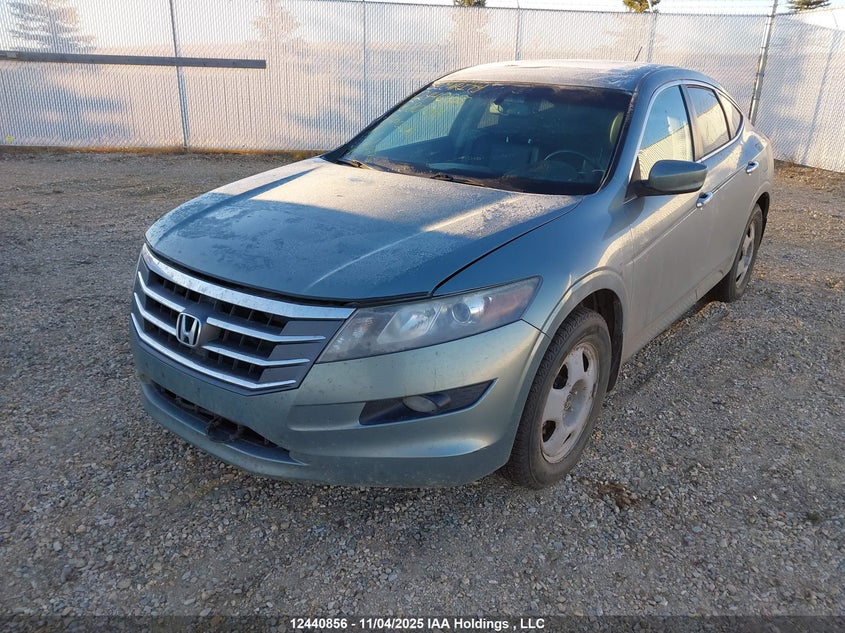 5J6TF2H56AL801016 2010 HONDA ACCORD photo no. 2