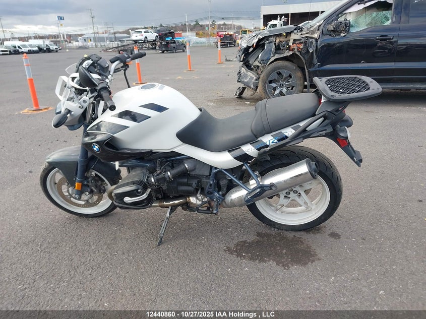 WB10308A43ZJ48962 2003 BMW R 1150 photo no. 16