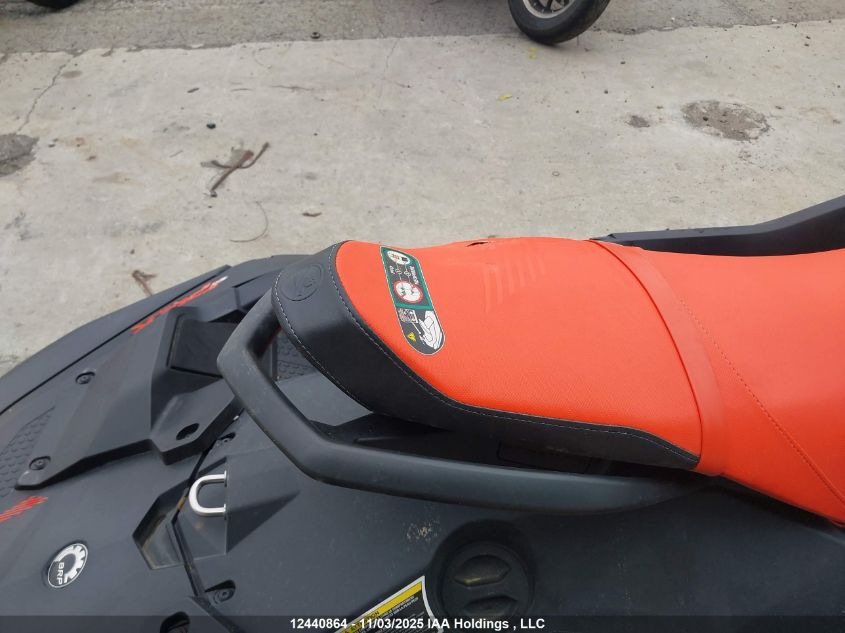 2021 Seadoo Spark Trixx VIN: YDV71975D121 Lot: 12440864