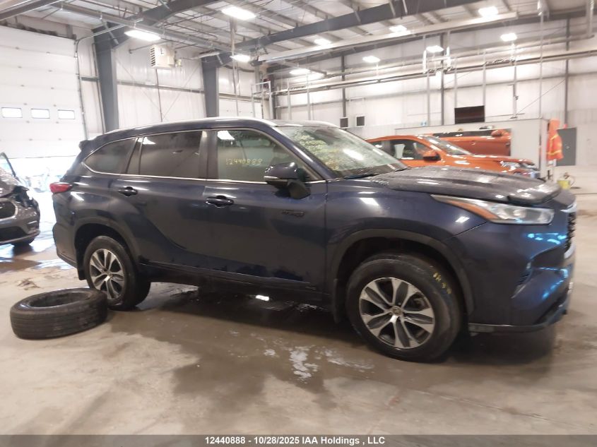 2021 Toyota Highlander Hybrid Xle VIN: 5TDGBRCH7MS533710 Lot: 12440888
