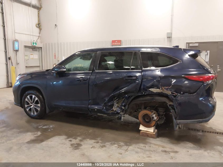 2021 Toyota Highlander Hybrid Xle VIN: 5TDGBRCH7MS533710 Lot: 12440888