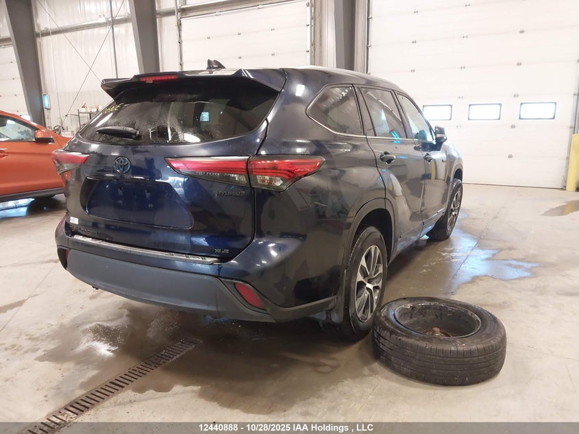 5TDGBRCH7MS533710 2021 TOYOTA HIGHLANDER photo no. 4