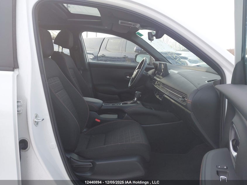 HONDA HR-V 2025 3CZRZ2H56SM102325 Photo 5