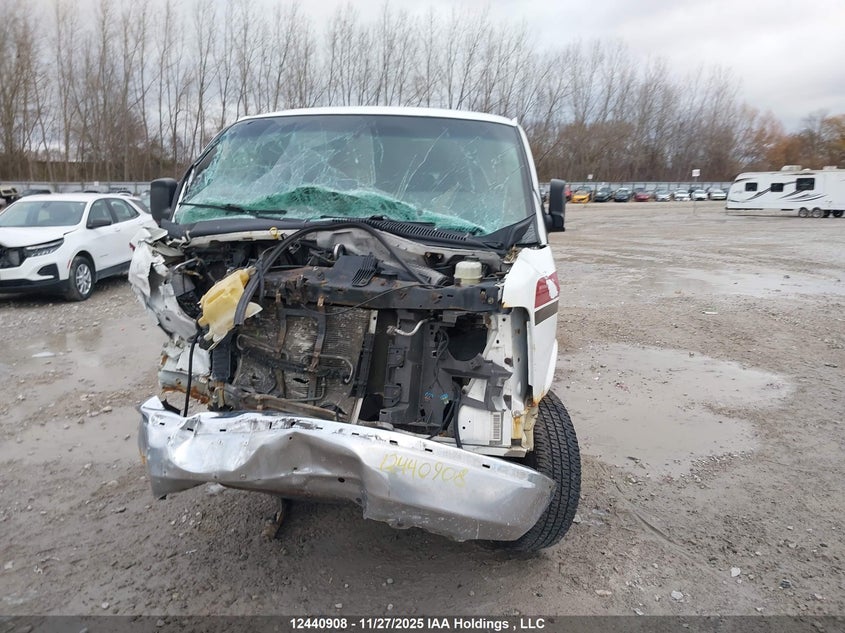 2016 GMC Savana G2500 VIN: 1GTW7BFG5G1207185 Lot: 12440908