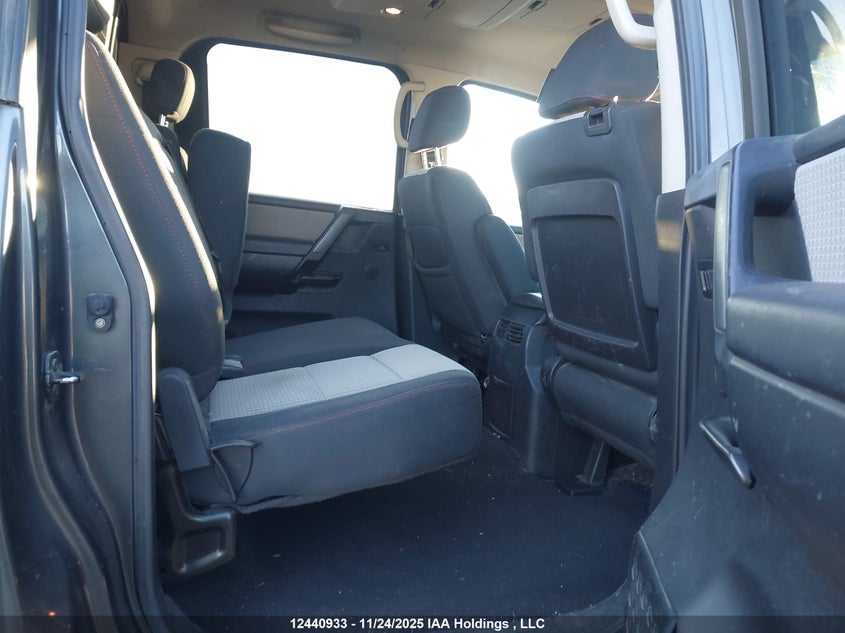 2008 Nissan Titan Xe/Se/Le/Pro-4X VIN: 1N6AA07C68N301773 Lot: 12440933