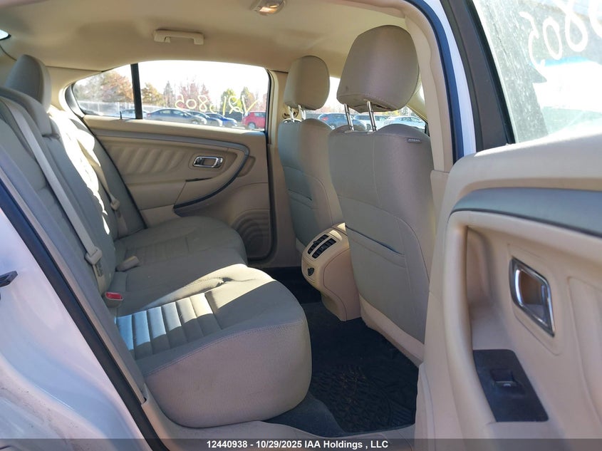 2013 Ford Taurus Se VIN: 1FAHP2D81DG215805 Lot: 12440938