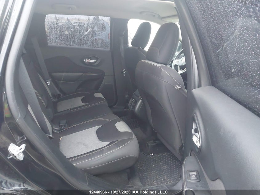 2015 Jeep Cherokee Sport VIN: 1C4PJMAS9FW730109 Lot: 12440966