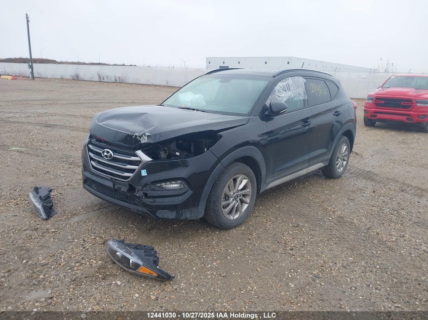 KM8J3CA41HU501624 2017 HYUNDAI TUCSON photo no. 2