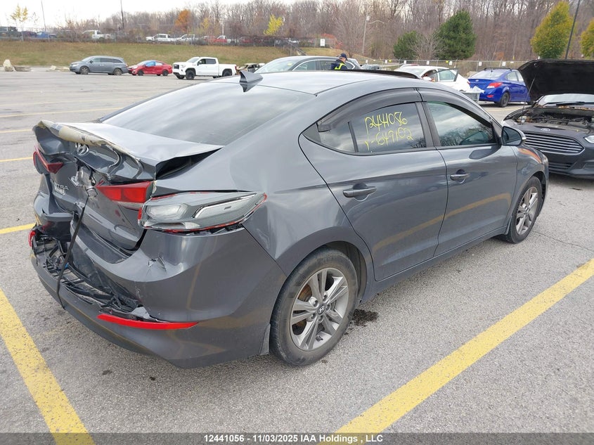 KMHD84LF8JU649102 2018 HYUNDAI ELANTRA photo no. 4